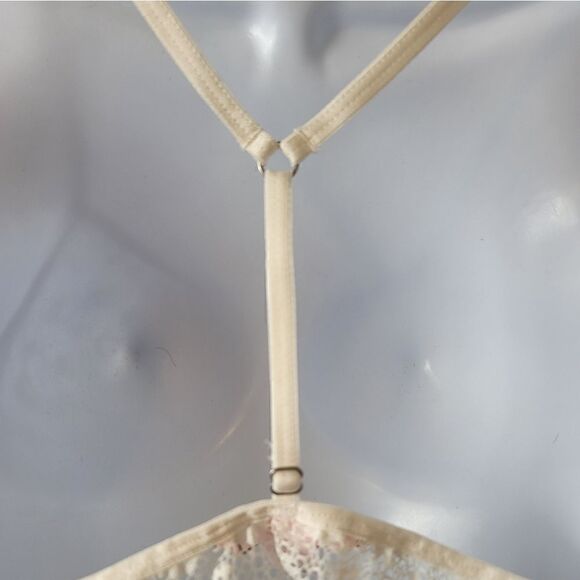 VICTORIA'S SECRET Lace Set  - Picture 5 of 10